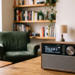 DAB+ : pourquoi la radio numérique peine encore à convaincre les auditeurs ?