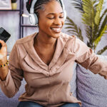 Au Canada, l&rsquo;audio s&rsquo;écoute à 80% en ligne selon Media Technology Monitor