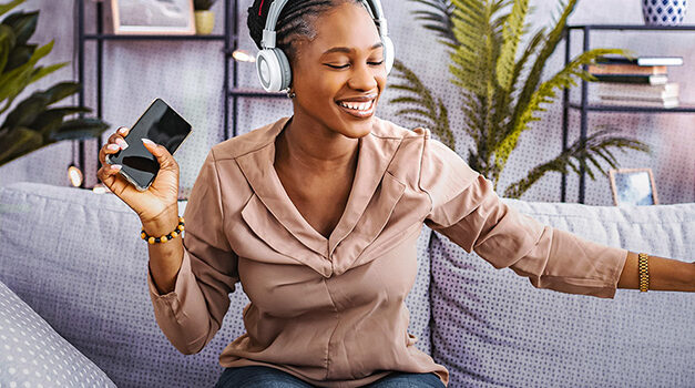 Au Canada, l&rsquo;audio s&rsquo;écoute à 80% en ligne selon Media Technology Monitor